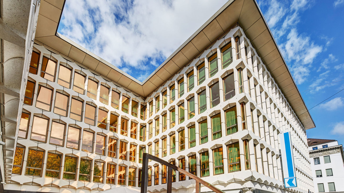 Luzerner Kantonalbank, Hauptsitz